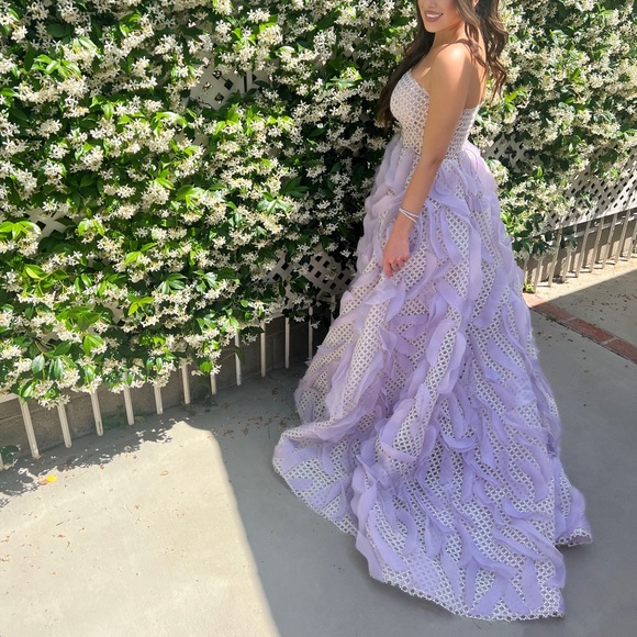 Sophie Couture silver and lavender gown only worn once - Picture 3 of 9